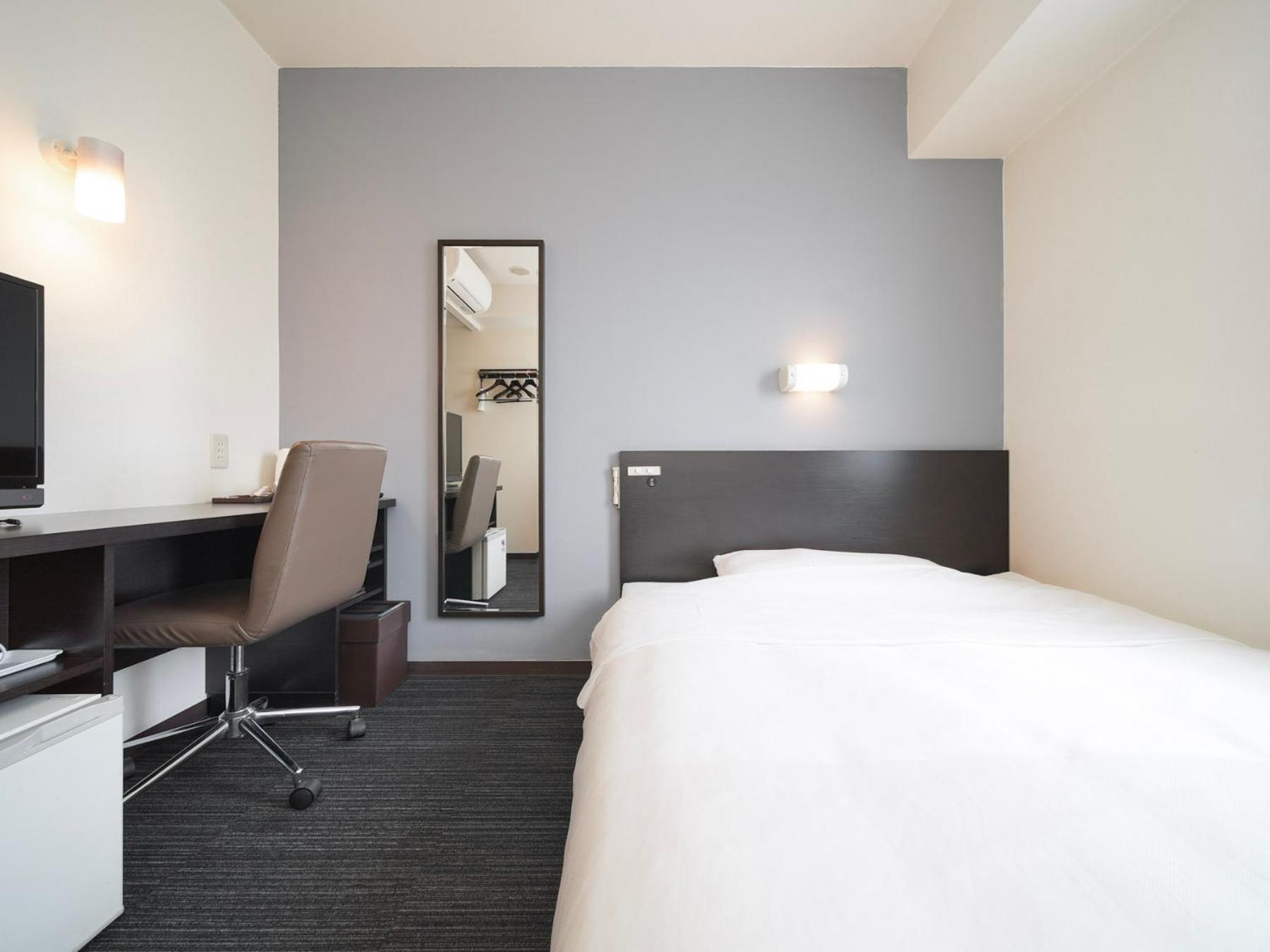 ซูเปอร์โฮเต็ล โอกาซากิ Hotel ภายนอก รูปภาพ